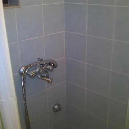 아파트먼트 아나