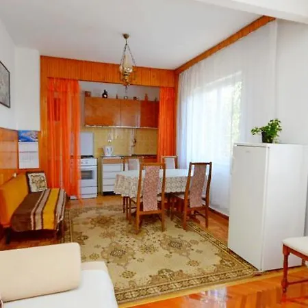 Ana Apartment