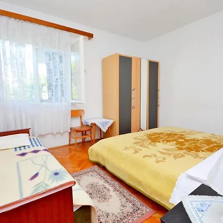 아파트먼트 아나 *