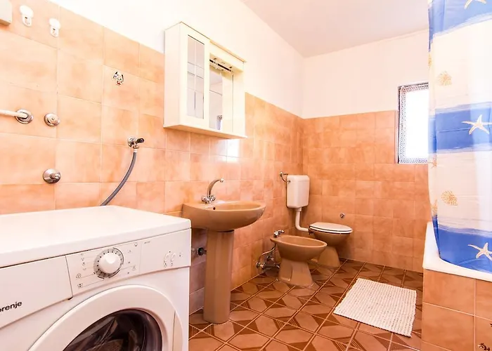 아파트먼트 아나 * 비오그라드나모루