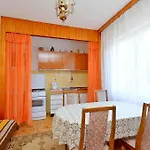 Ana Apartment *